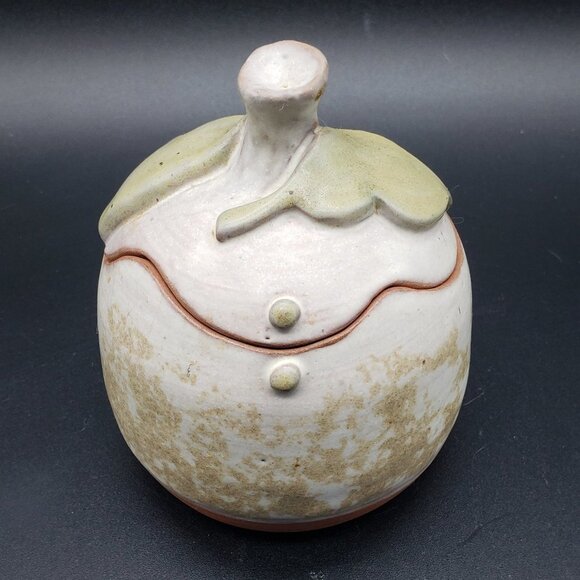 Vintage Signed Hobbiest Cream Green Leaf Turned Art Pottery Ginger Jar with Lid - Picture 3 of 13